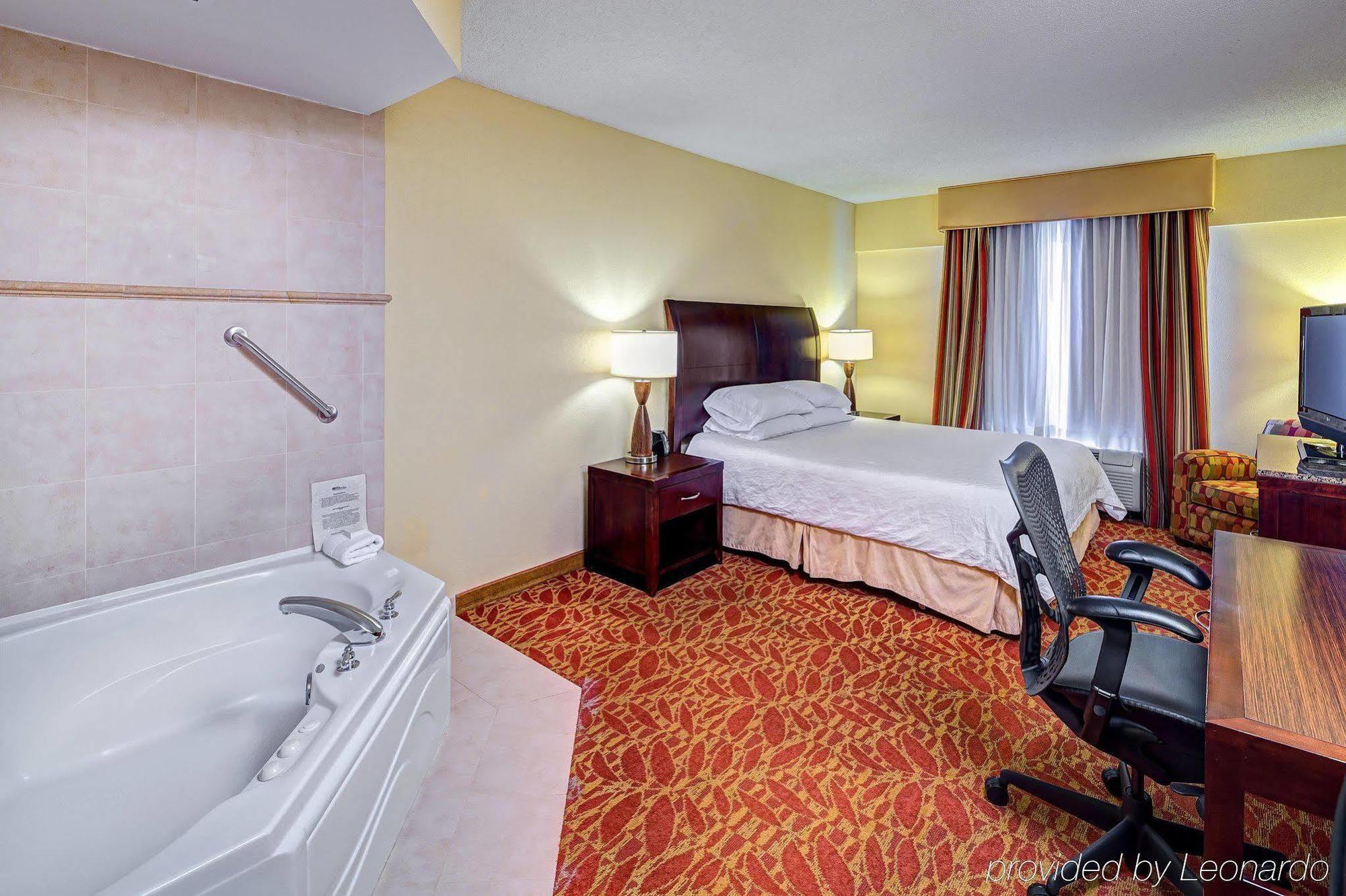 Hilton Garden Inn Огаста Экстерьер фото